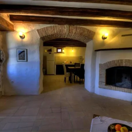 Istrien Traditionelles Steinhaus 5 By Interhome Kotli