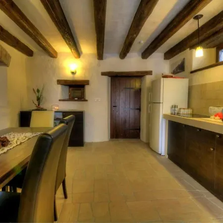 Istrien Traditionelles Steinhaus 5 By Interhome *